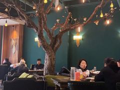 大堂-梧桐树下(云锦世家店)
