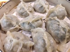 芸豆包子-方国老头包子·39年威海本地老字号•小船海鲜疙瘩汤