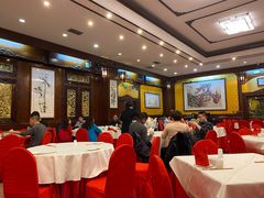 大堂-九花山烤鸭店