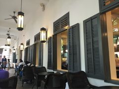 星巴克(沙面店)-星巴克臻选(广州沙面店)