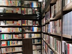 -钟书阁(群光广场店)