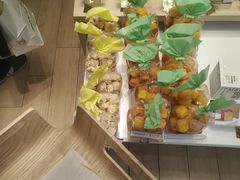 -好利来(高新枫叶广场店)