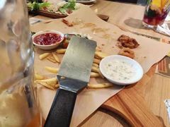 -必胜客(机场路店)