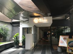 -渝半城经典川粤菜(重庆天地店)