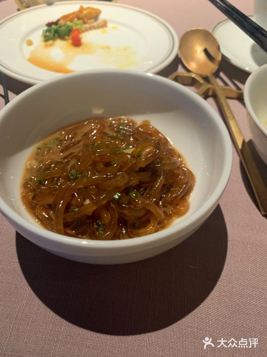 新荣记(BFC外滩金融中心店)沙蒜烧豆面图片