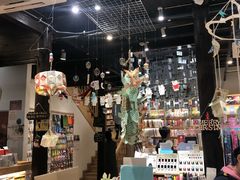 -猫的天空之城概念书店(杭州南宋御街店)