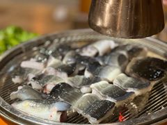 滋补炭烤活鳗鱼-味家烤肉烤鳗鱼牛排(西塔旗舰店)