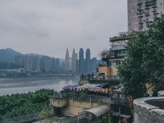 -白象居