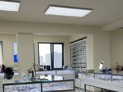 -潘多拉眼镜·蔡司依视路明月(潘家园店)