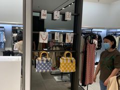 -ZARA(世贸天阶店)