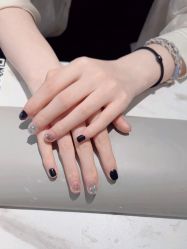 -丽心自助美甲美睫