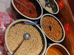 -热火朝天鲜切牛肉火锅(南强街巷店)