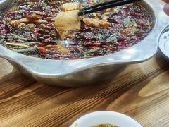 -乡土特色.冷锅鱼.牦牛肉汤锅