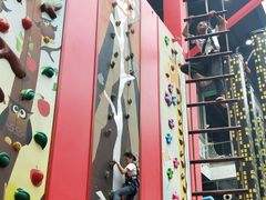 -蒙特利亲子乐园