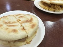 腊汁肉夹馍-汉思肴 热面皮(虬江路店)