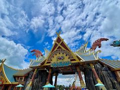 -七彩云南欢乐世界