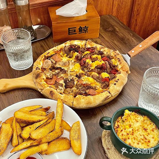 巨鲸披萨(富国街店)