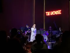 -TZ House音乐现场(来福士中心店)