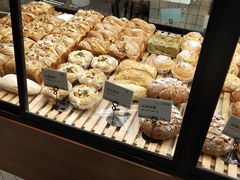 -Dough&Joe团憩(瑞虹天地月亮湾店)