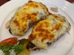 蘑菇烤牛肉饼-小白桦西餐厅