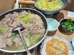 -川堂风·跷脚牛肉·乐山爆炒(宝山日月光店)