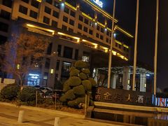 -小昆山服务区-停车场