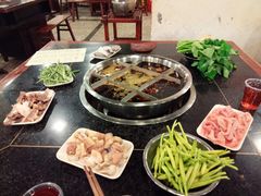 -邓莽子老火锅(中兴路总店)