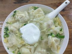 馄饨-胖子馄饨坊(天目大厦东南)