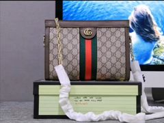 -Gucci(时代广场店)