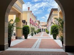 -佛罗伦萨小镇广佛名品奥特莱斯(疏港路店)