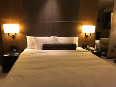 -上海滴水湖皇冠假日酒店