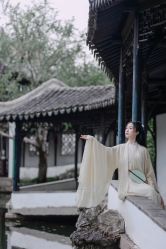 -一揽芳华汉服旗袍体验馆(拙政园店)