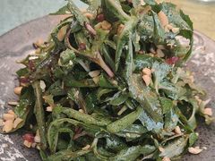 -德彪酒馆围炉串串