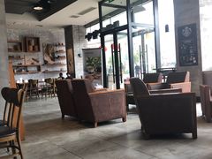 大堂-星巴克(济宁万达广场店)