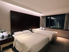 -上海龙之梦万丽酒店