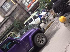 -无锡烤鸭馆中山路店-停车场