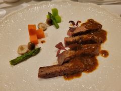 香煎牛排配黑椒汁-成都瑞吉酒店·宴庭中餐厅