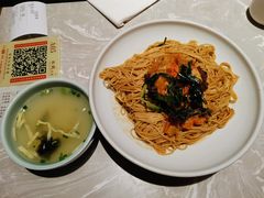 菌菇小龙虾拌面-松鹤面馆·古法焖肉面(观前店)