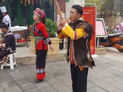 -老滇山寨•云南特色菜•地方菜•民族风情歌舞表演(金碧店)