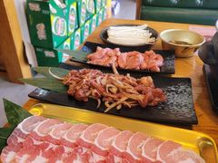 -合易泓烤肉·海肠捞饭(火车站店)