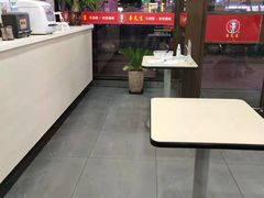 -李先生牛肉面大王(北京站售票厅餐厅)