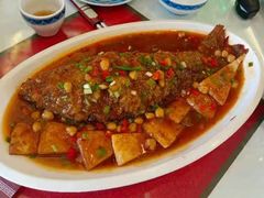 馕包鱼-巴依老爷新疆美食(魏公村店)