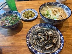 -十二忠手拉面(燎原街店)