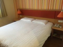 -如家酒店·neo(福州五一广场南门兜地铁站店)