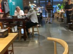 大堂-八月美食小馆(银泰城总店)