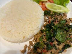 -Dang restaurant (patong phuket)