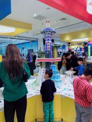 -乐高品牌旗舰店(人民广场店)
