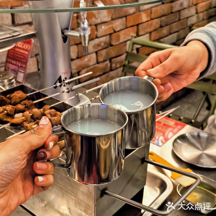 我要大声告诉你们 我又挖到了一家宝藏店，可以吃到啤酒锅