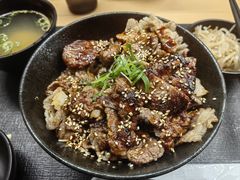 -難波肉劇場