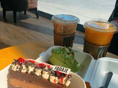 -星巴克臻选(济南万达店)